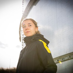 JOMA TRIVOR ANORAK BLACK YELLOW